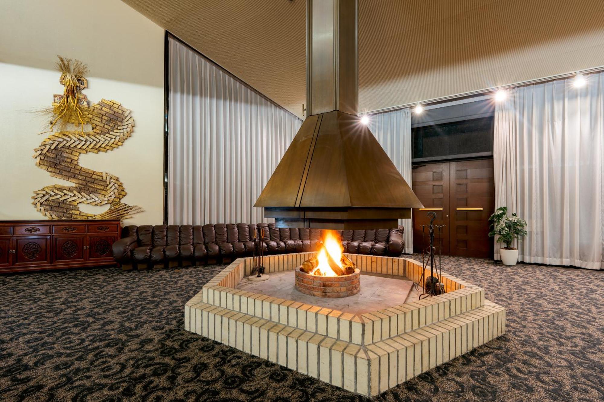 富士祥栄会館 Hotel Oyama  Eksteriør billede
