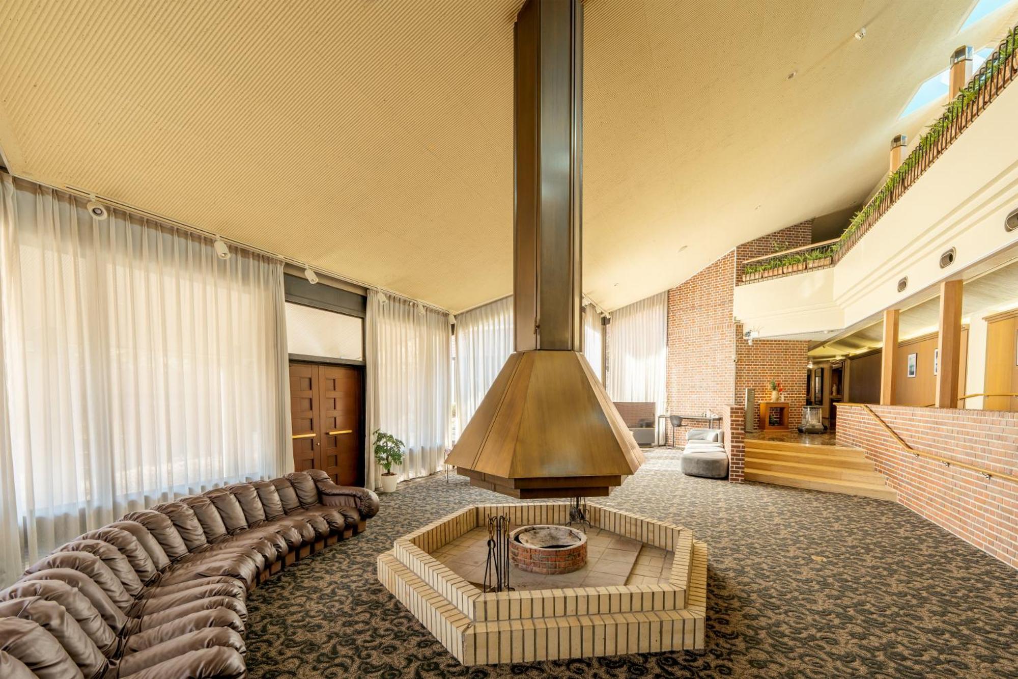 富士祥栄会館 Hotel Oyama  Eksteriør billede